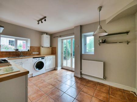 Kitchen breakfast room