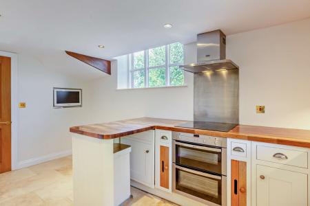 8657043-interior18-800