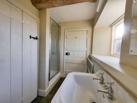 bathroom2