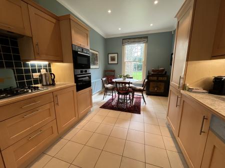 8 kitchen dining