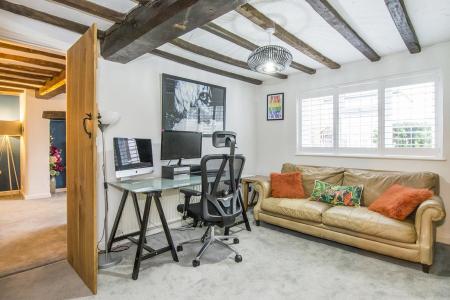 Snug / Work From Home Office
