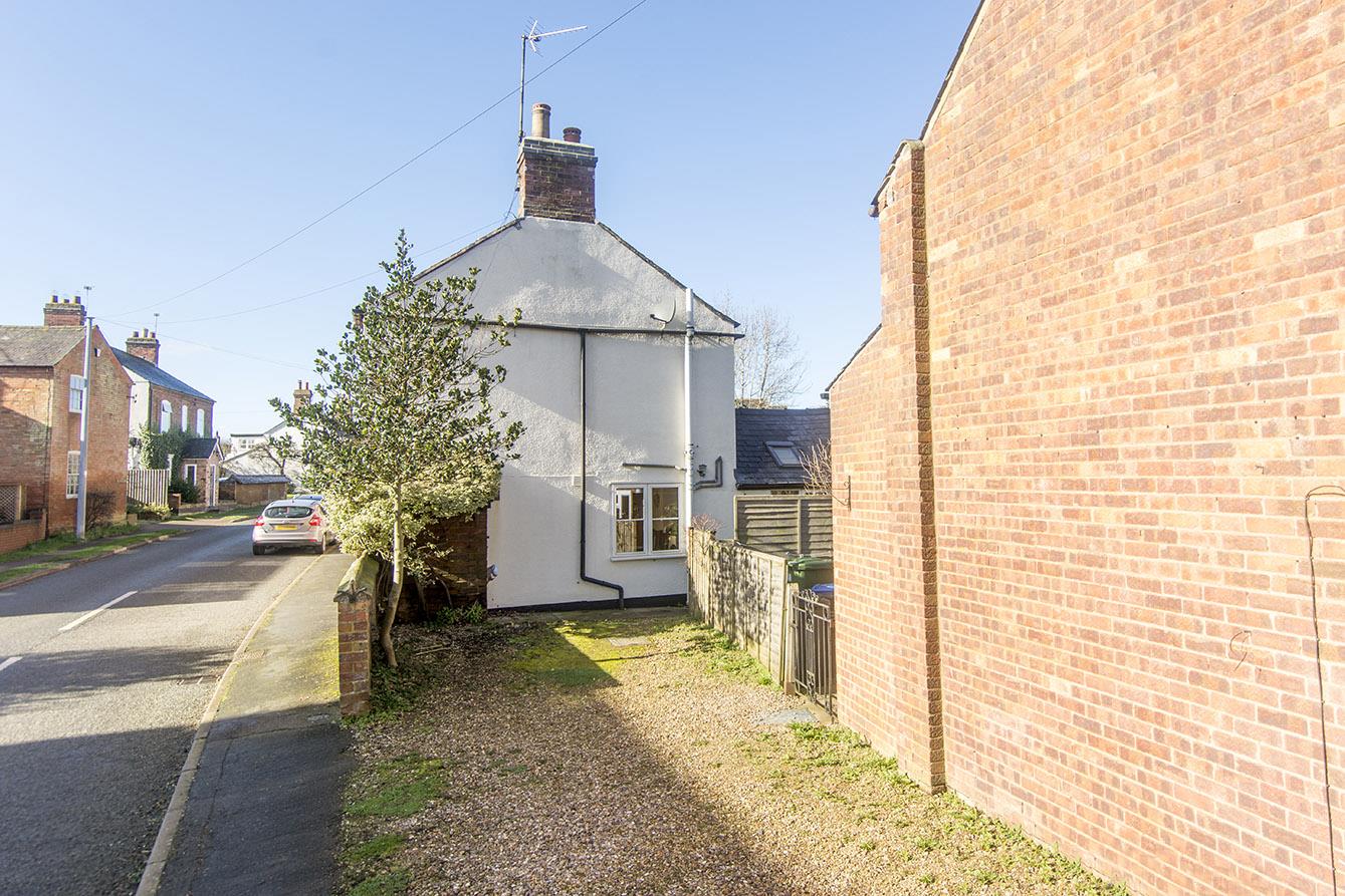 3 bedroom Cottage for sale in Mowsley