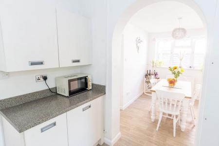 Kitchen & Breakfast Room