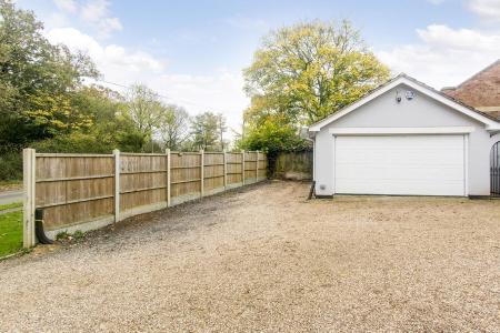 Double Garage & Parking