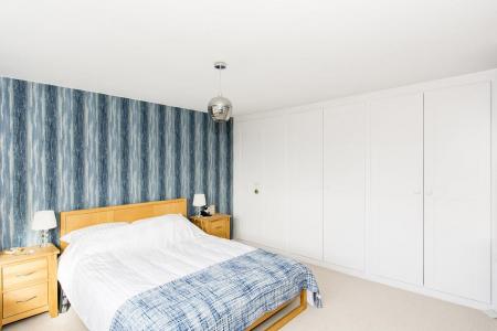 Bedroom One Photo 2
