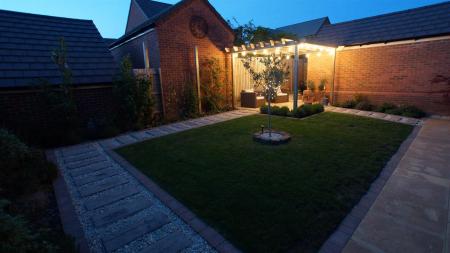 Garden photo evening