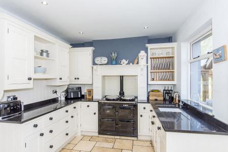 Kitchen/Breakfast