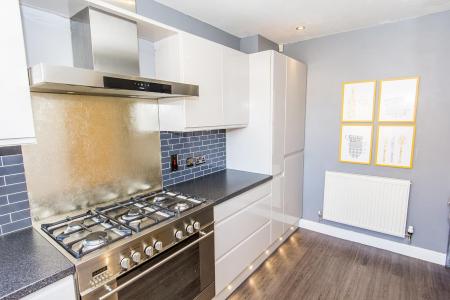 Kitchen Photo 3