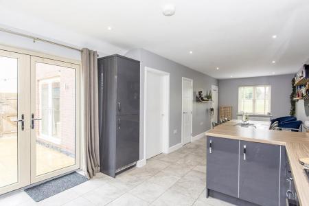 Dining kitchen