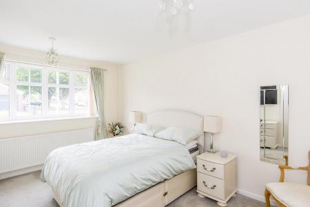 Bedroom One Photo 2