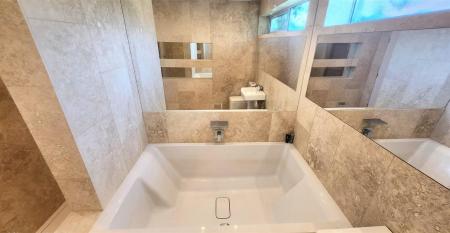 Bathroom Photo 2
