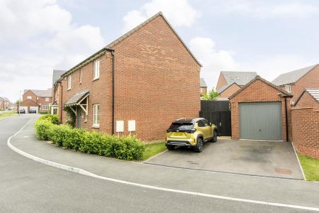 Garage & Parking