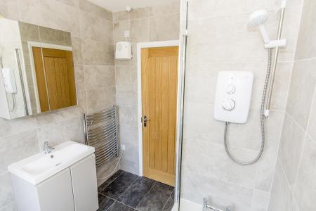 Bathroom Photo 2