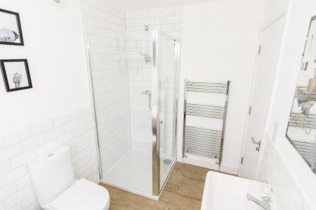 Bathroom Photo 2