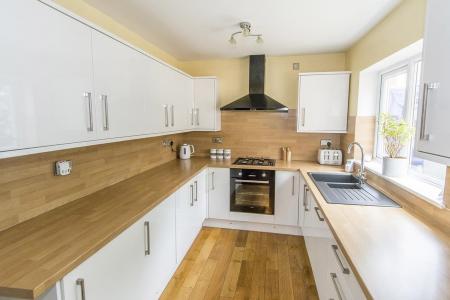 Kitchen Picture
