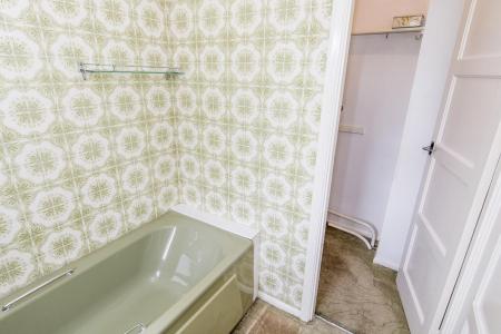 Bathroom Photo 2