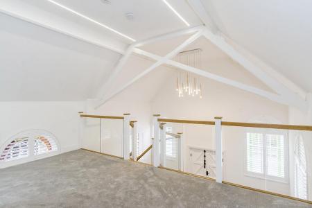 Bedroom Area (Photo 2)