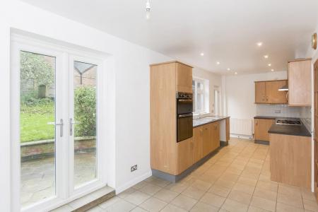 Kitchen/Breakfast Room (Photo 2)