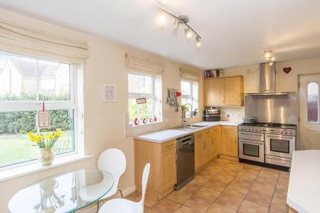 Kitchen / Breakfast Room