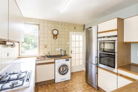 (Kitchen Area Photo)