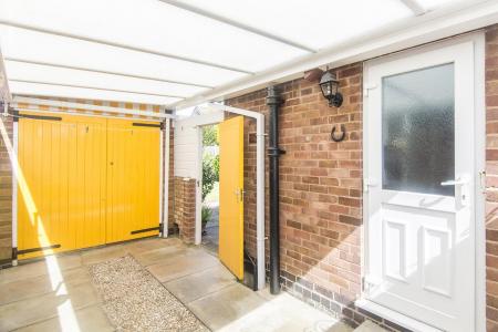 Carport & Garage