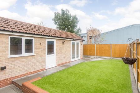 Garage & Garden Room/Home Office