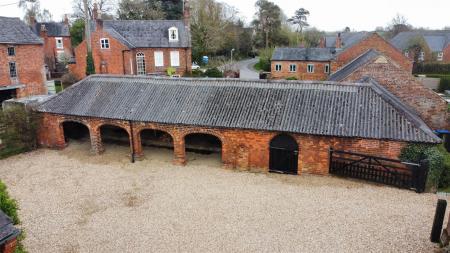 Barn/Outbuildings