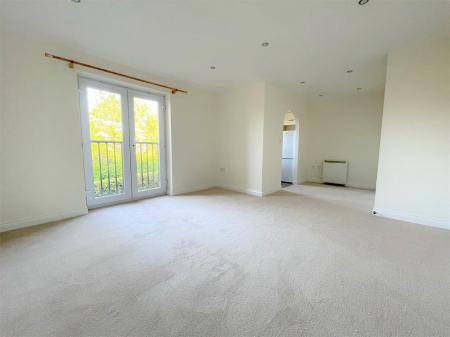 Lounge/Dining area