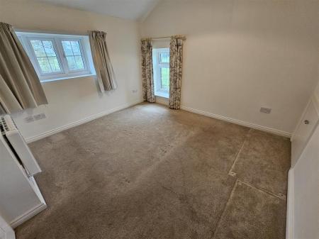 Bedroom (Photo 2)