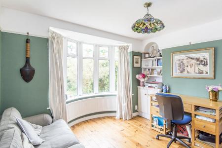 Lounge/Bedroom Four