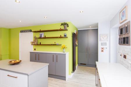 (Kitchen/Diner Photo Two)