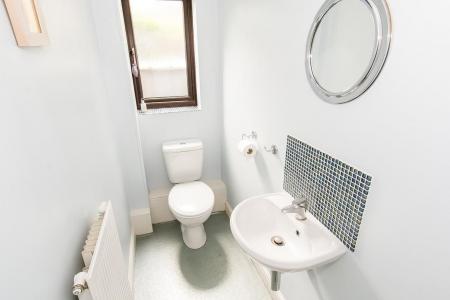 Cloakroom/WC