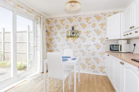 (Kitchen/Breakfast Room Photo Four)