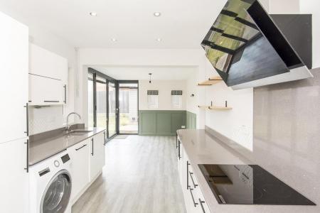 Kitchen / Breakfast Room
