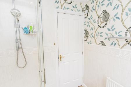 (Family Shower Room Photo Two)