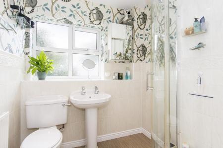 Family Shower Room