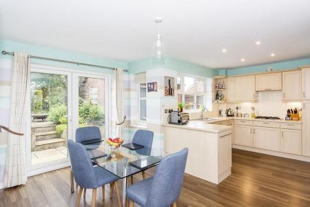 Kitchen / Diner