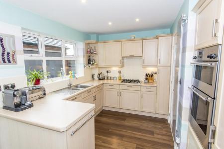 (Kitchen Area Photo)