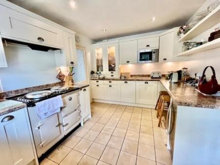 (Kitchen Photo Two)