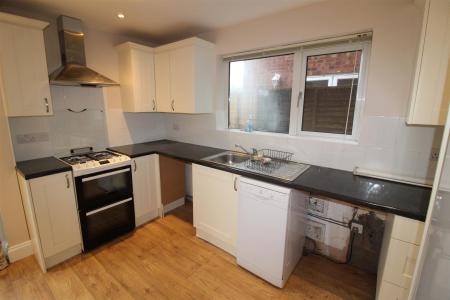 (Kitchen Area Photo)