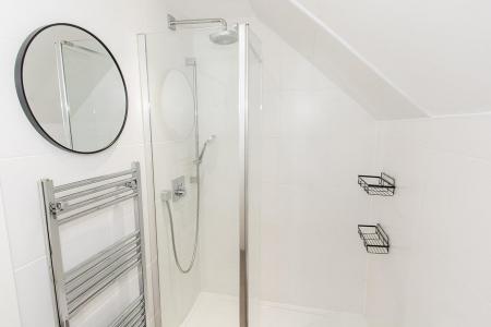 (Master En-Suite Photo Two)