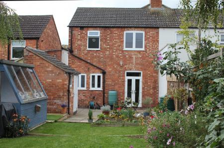 (Rear Aspect Photo)
