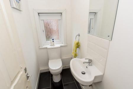 Additional WC (Main House)