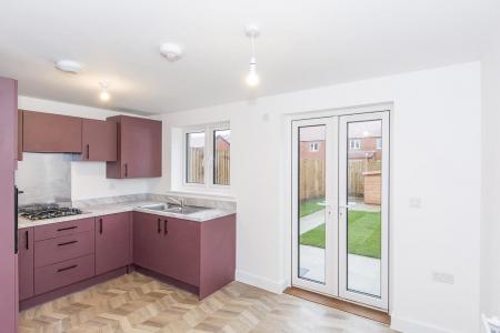 Kitchen/Breakfast Room Photo Four