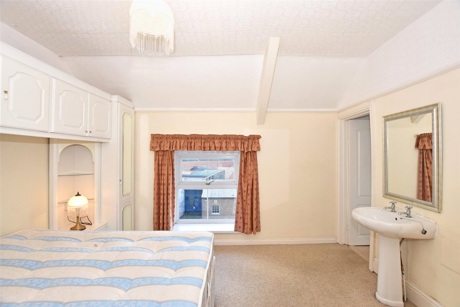 2 bedroom Apartment for rent in Powys