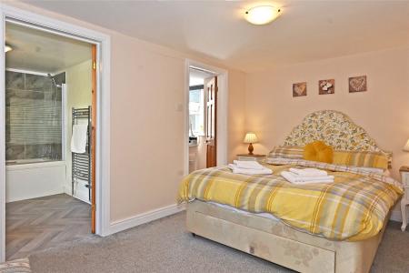 Coach Hse - Bedroom