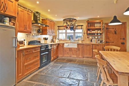 Kitchen / Diner