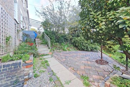 Middle Patio