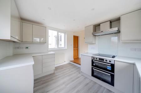 1366001-11-68f615...