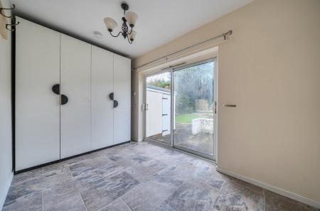 1383582-14-692456...